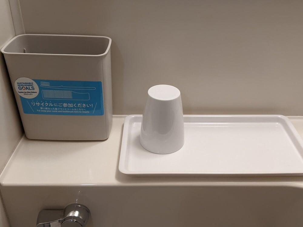 Toyoko Inn Takamatsu Hyogomachi Экстерьер фото