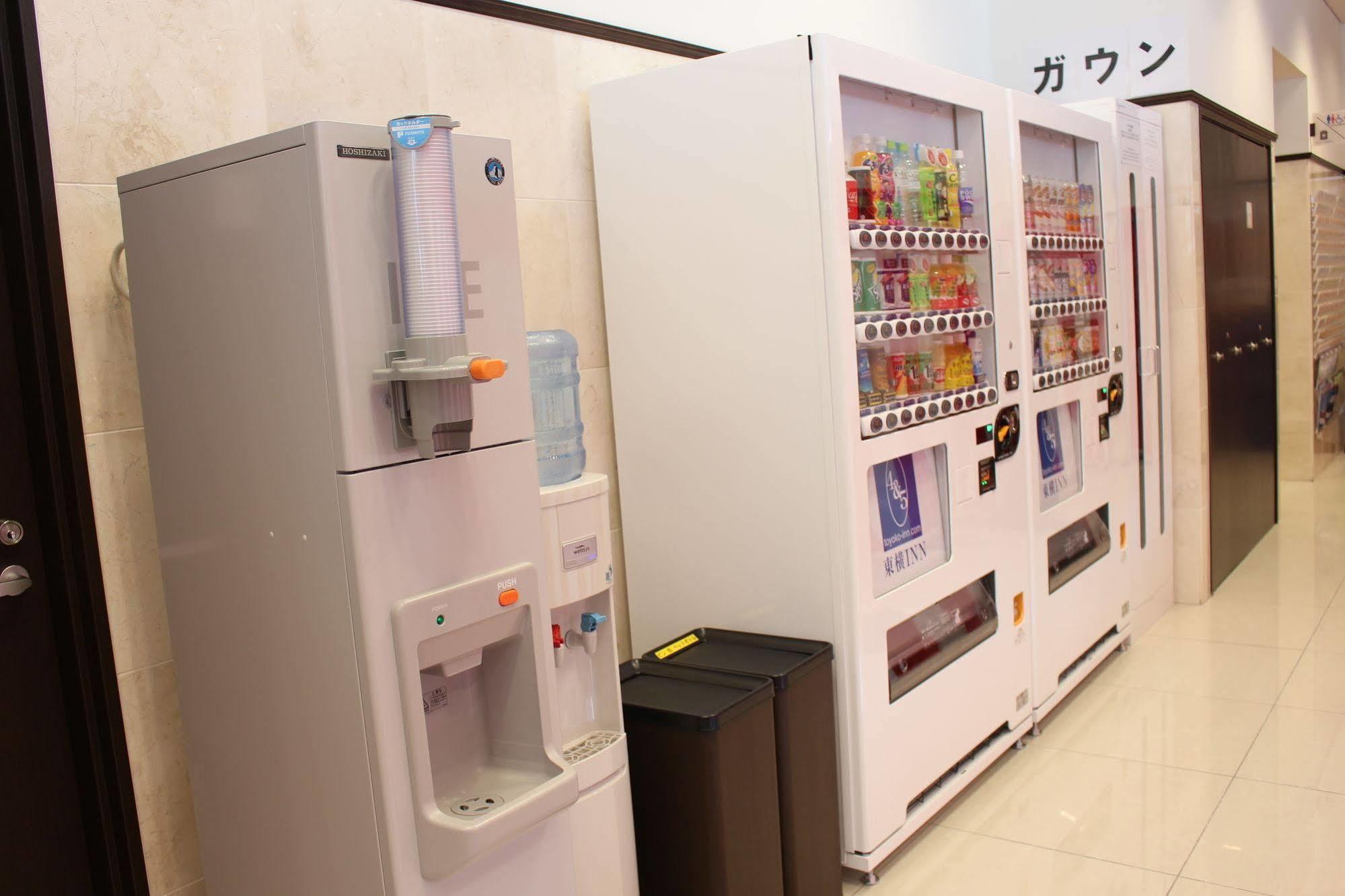 Toyoko Inn Takamatsu Hyogomachi Экстерьер фото